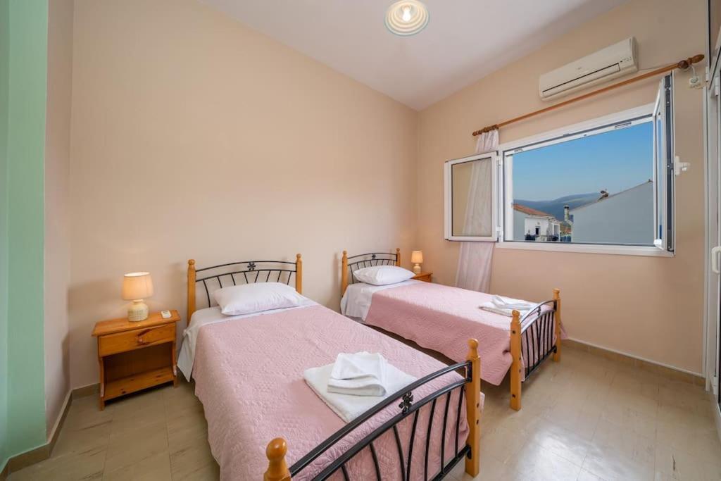 Vasilakis Apartment Sami  Buitenkant foto