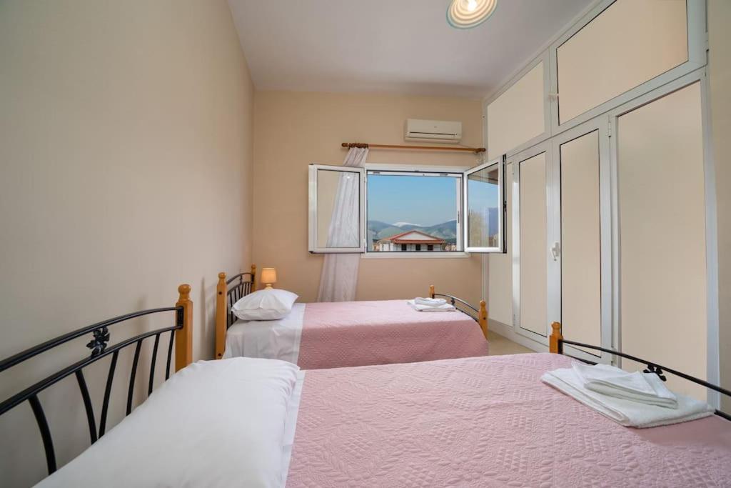 Vasilakis Apartment Sami  Buitenkant foto